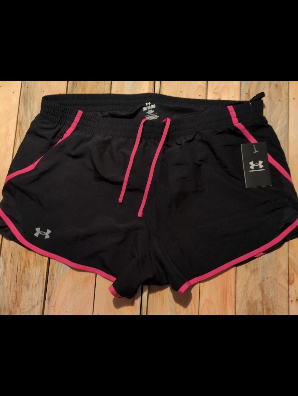 Under armour black with pink shorts XL